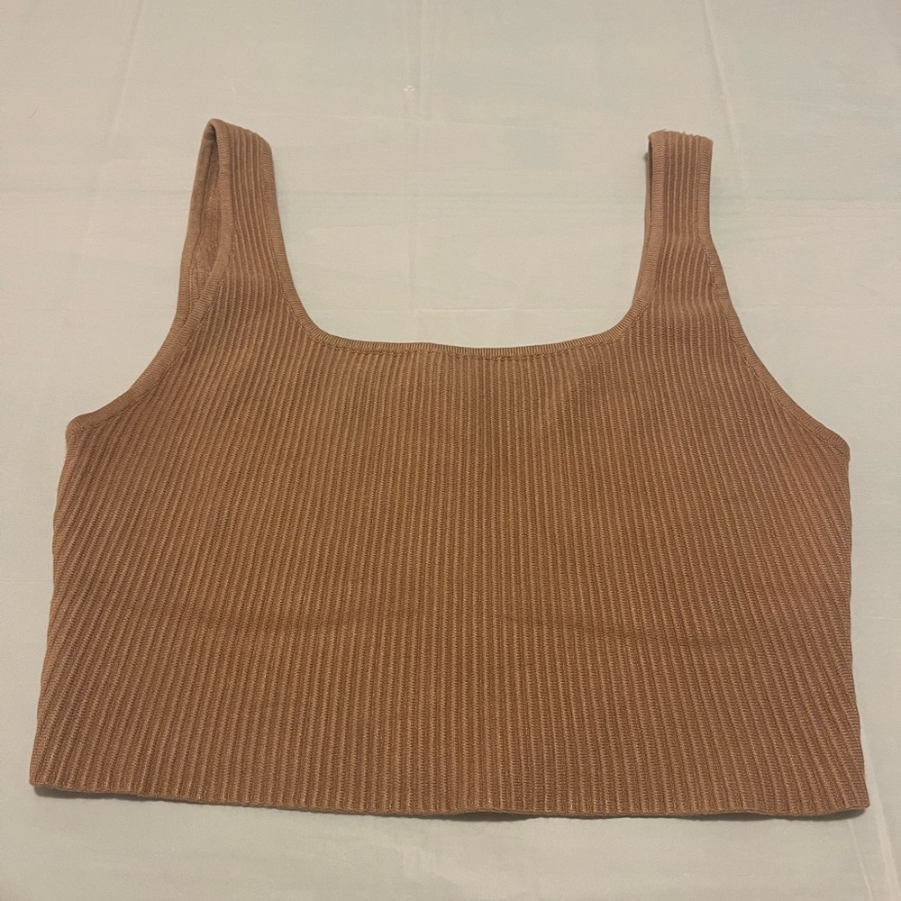 M Ribbed Tan Crop Top